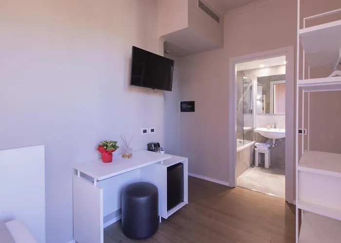 Garner Aurelia By Ihg 4* Rom