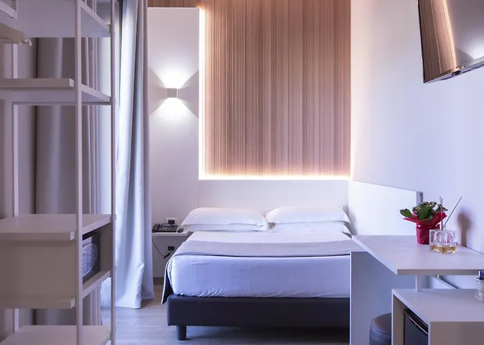 Garner Aurelia By Ihg Rom