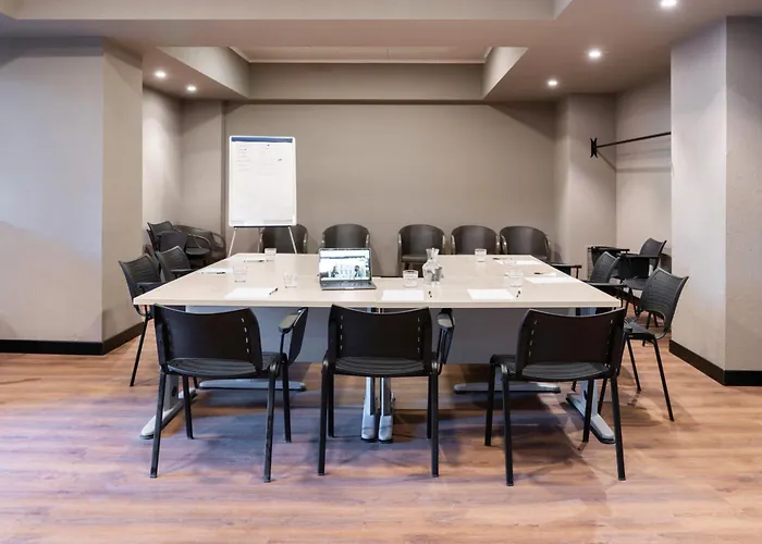 Garner Aurelia By Ihg Rom