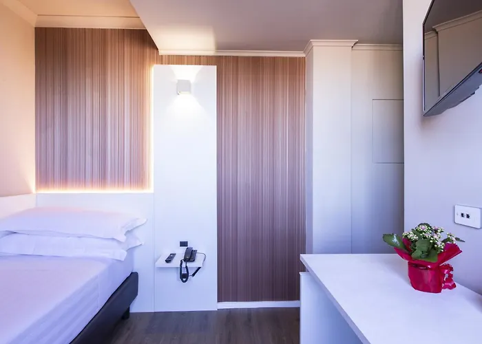 Garner Aurelia By Ihg 4* Rom