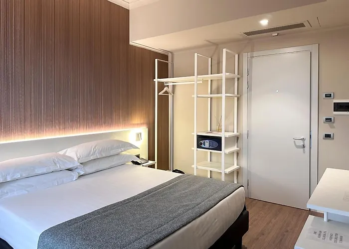 Hotell Garner Aurelia By Ihg Rom