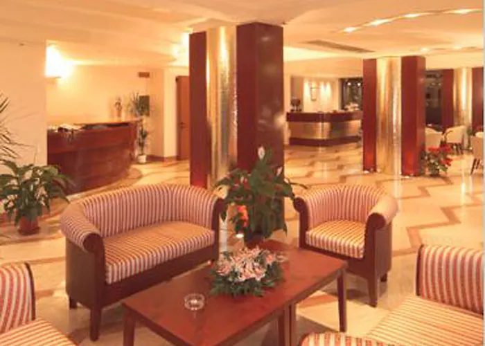 Garner Aurelia By Ihg 4* Rom