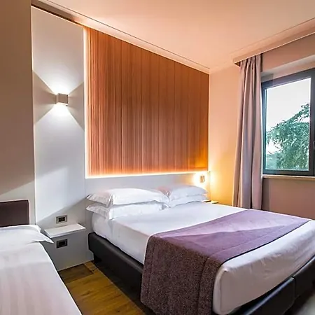 Hotel Garner Aurelia By Ihg 4*