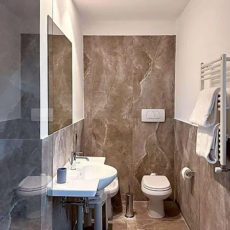 Hotel Garner Aurelia By Ihg