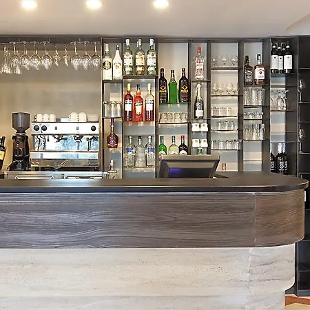 Garner Aurelia By Ihg Hotel