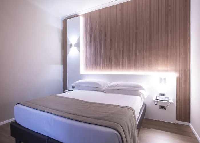 Garner Aurelia By Ihg