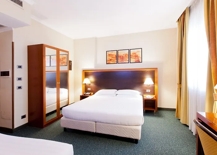 Отель Garner Aurelia By Ihg 4*