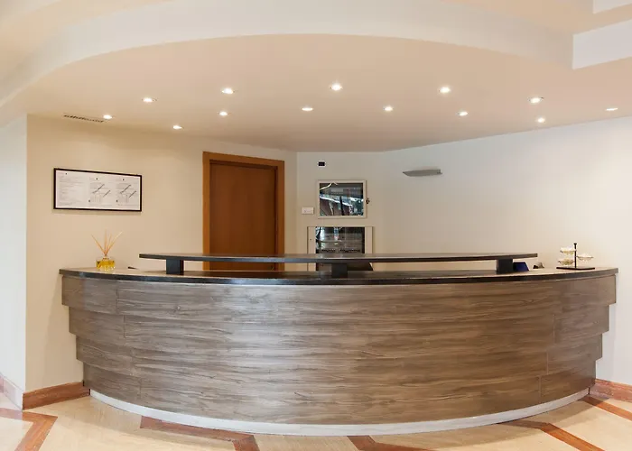 Garner Aurelia By Ihg 4*