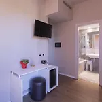 Garner Aurelia By Ihg 4* Rom