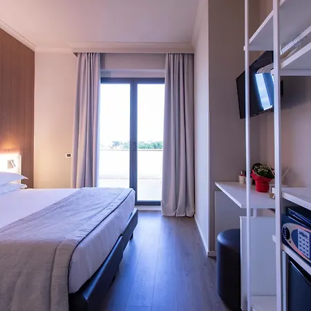 Garner Hotel Rome Aurelia By Ihg Рим