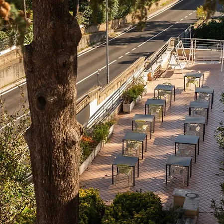 Garner Hotel Rome Aurelia By Ihg 4* Рим