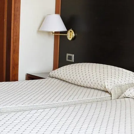 Garner Hotel Rome Aurelia By Ihg Рим