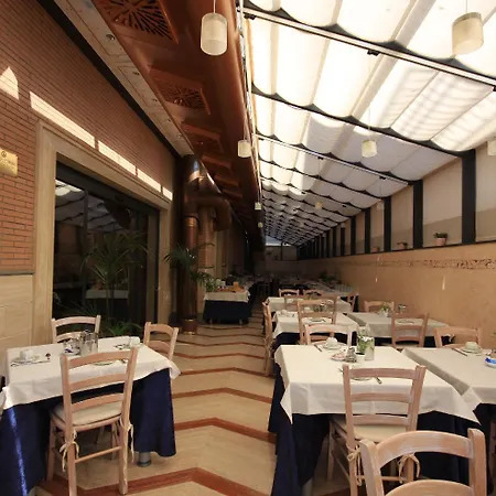 Garner Hotel Rome Aurelia By Ihg Рим