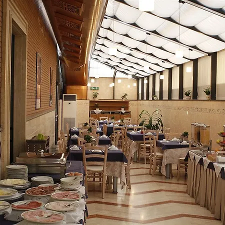 Отель Garner Hotel Rome Aurelia By Ihg 4*