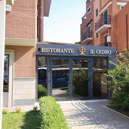 Garner Hotel Rome Aurelia By Ihg Рим