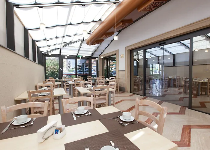 Garner Aurelia By Ihg Rom